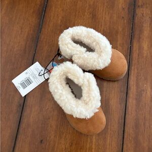 Cozy Faux Shearling Lined Baby Slippers - Chestnut
